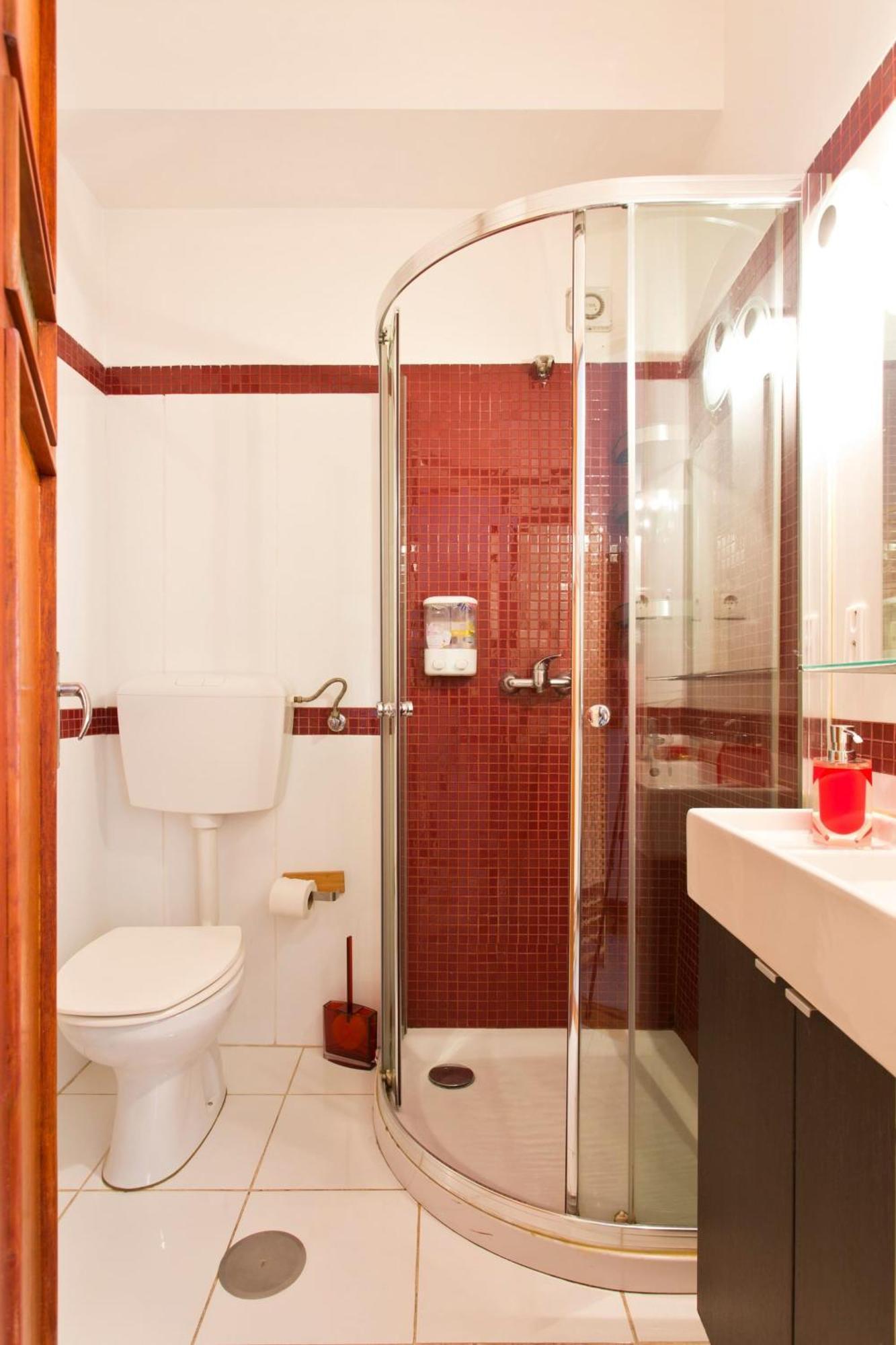 Aposentus - Downtown Bright Apartamento