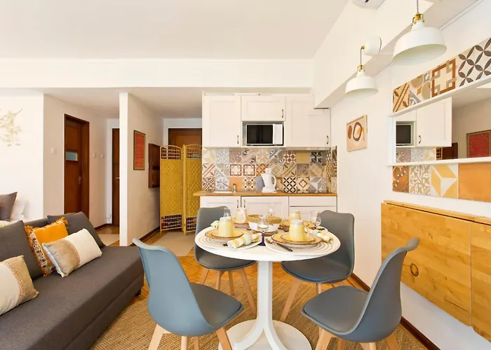 Aposentus - Downtown Bright Apartment