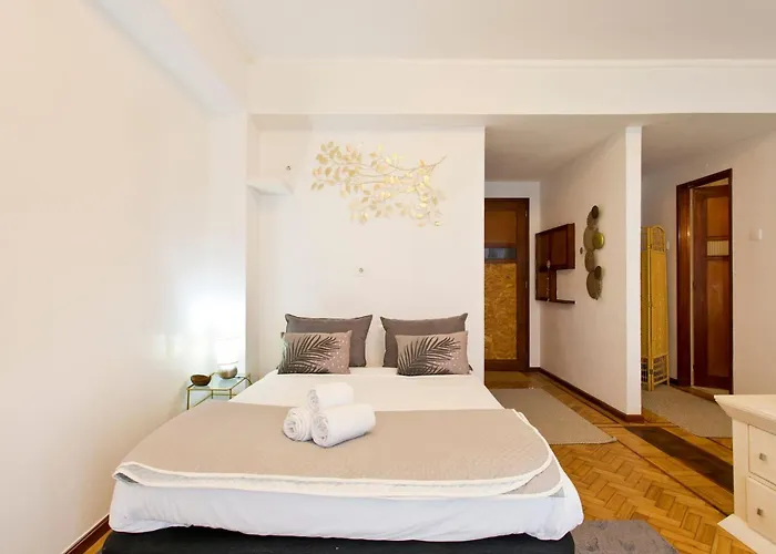 Aposentus - Downtown Bright Apartment